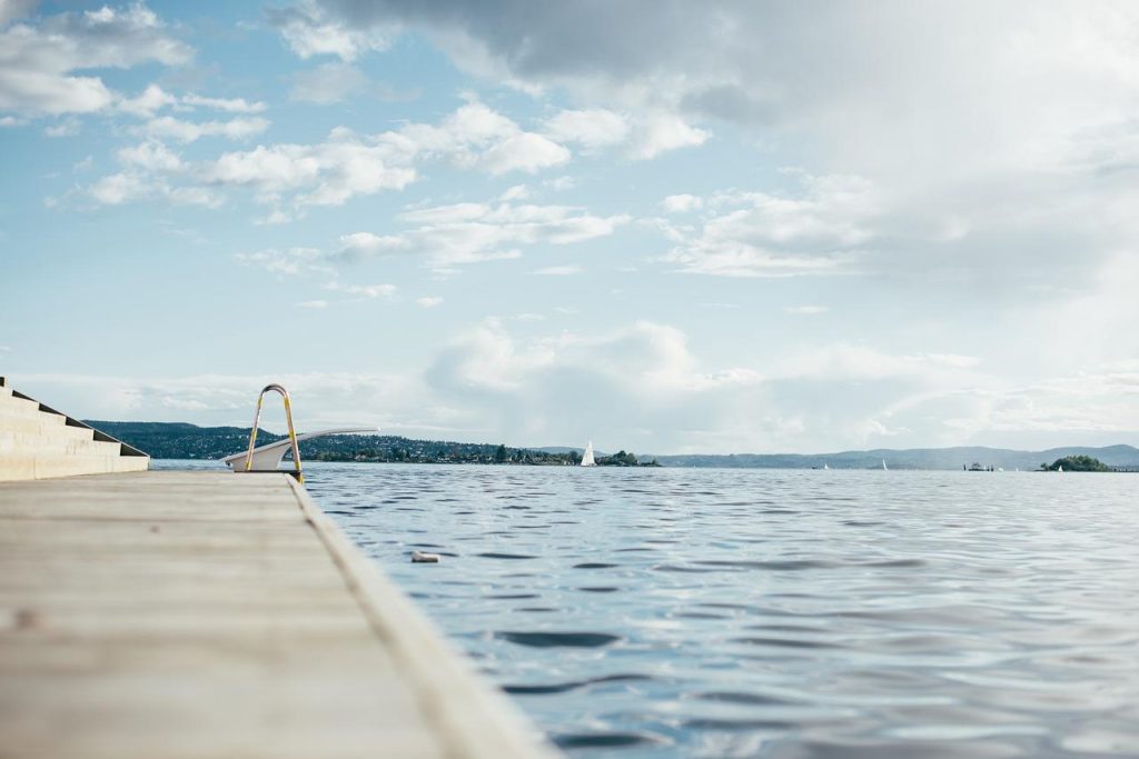 Zwembad onderhoud tips: water testen, schoonmaken en filteronderhoud voor een schoon zwembad